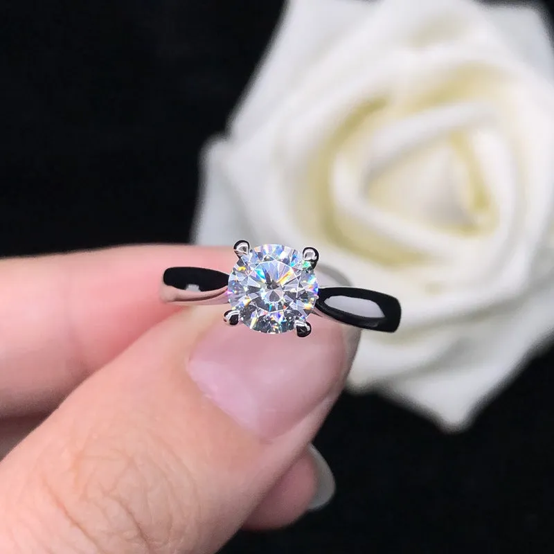 0.5 Carats 4 Prongs Solitaire Moissanite Diamond Ring