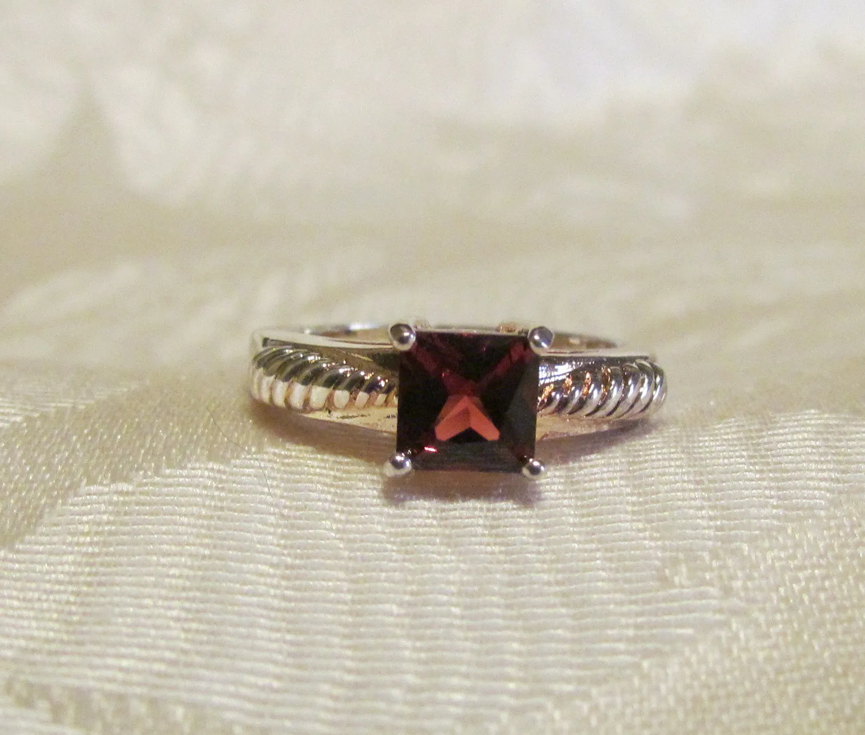 1.25 Carat Garnet Princess Cut Sterling Silver Ring Size 6 1/4