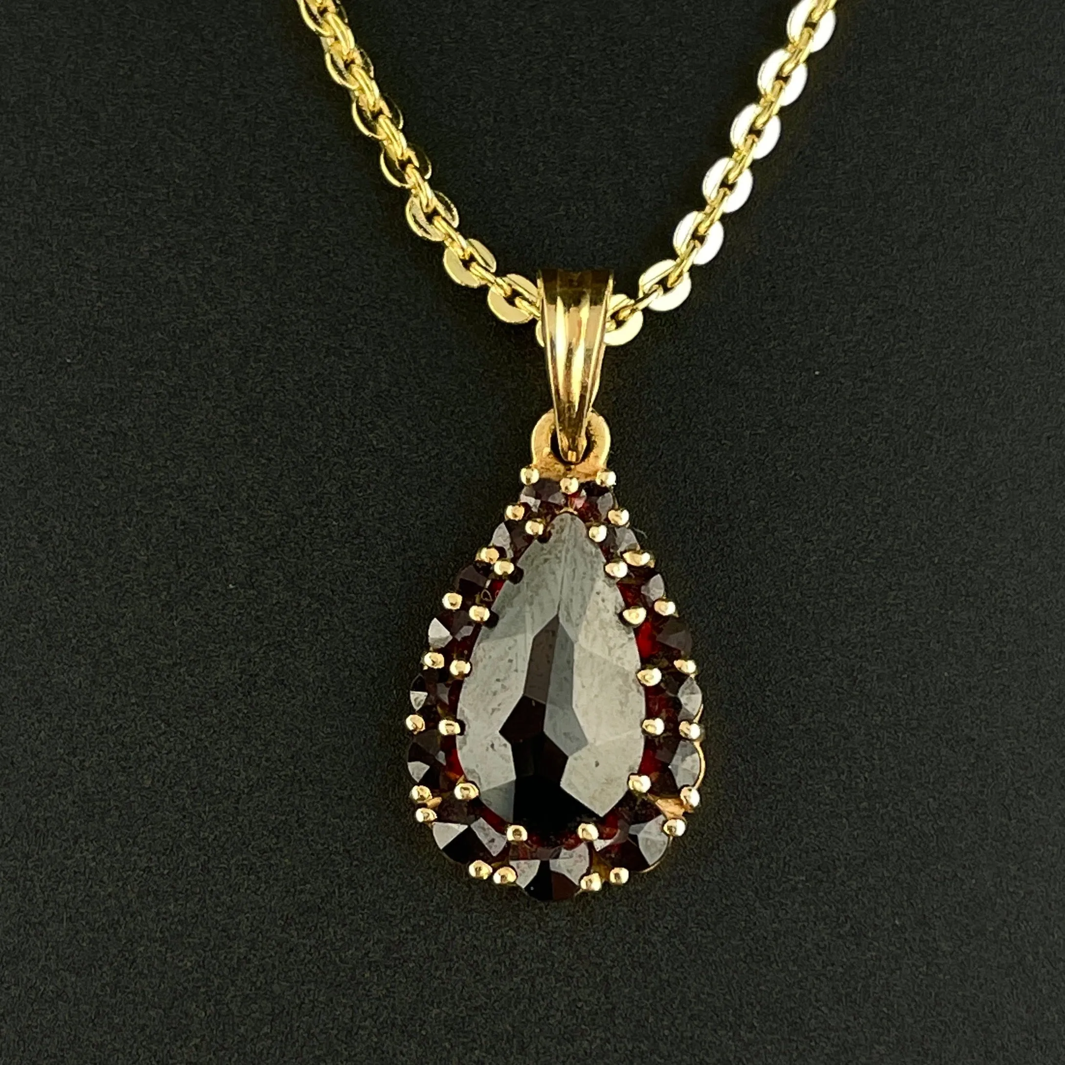 14K Gold Antique Rose Cut Garnet Pendant Necklace