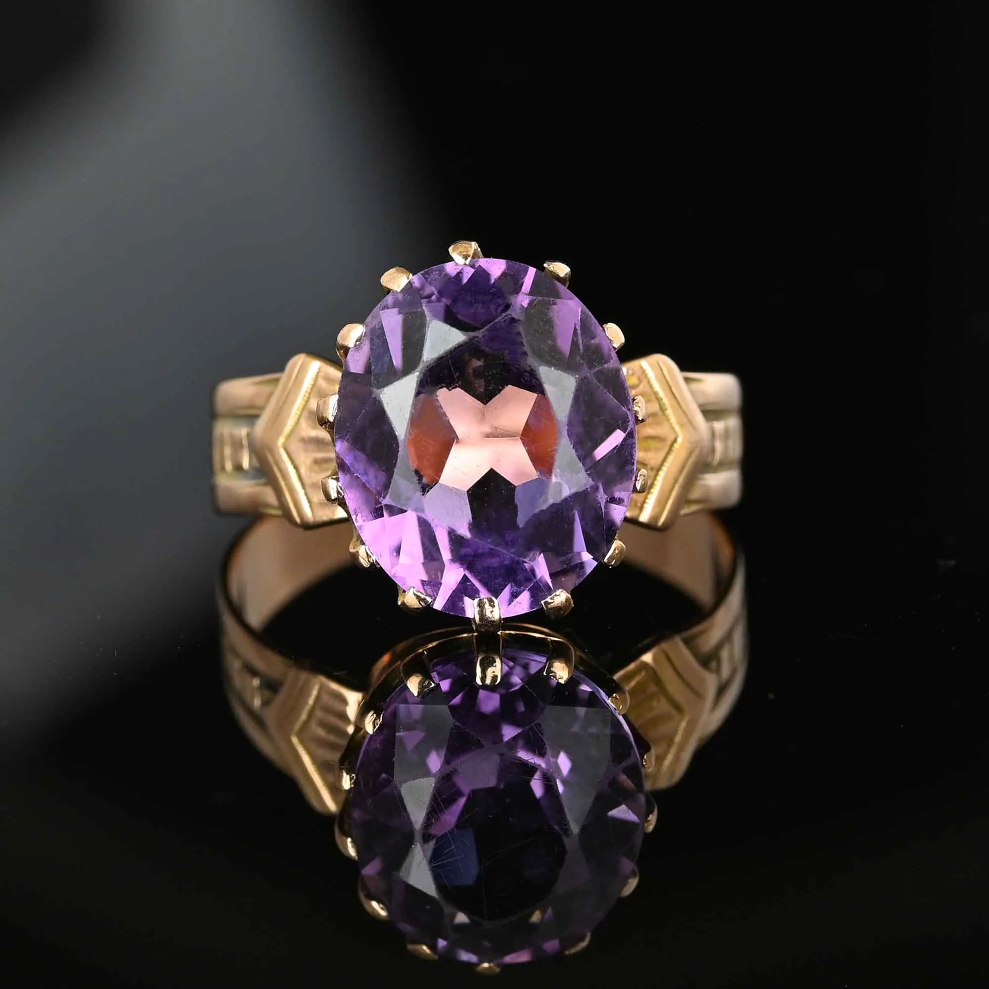 Antique Edwardian 14K Gold Amethyst Ring