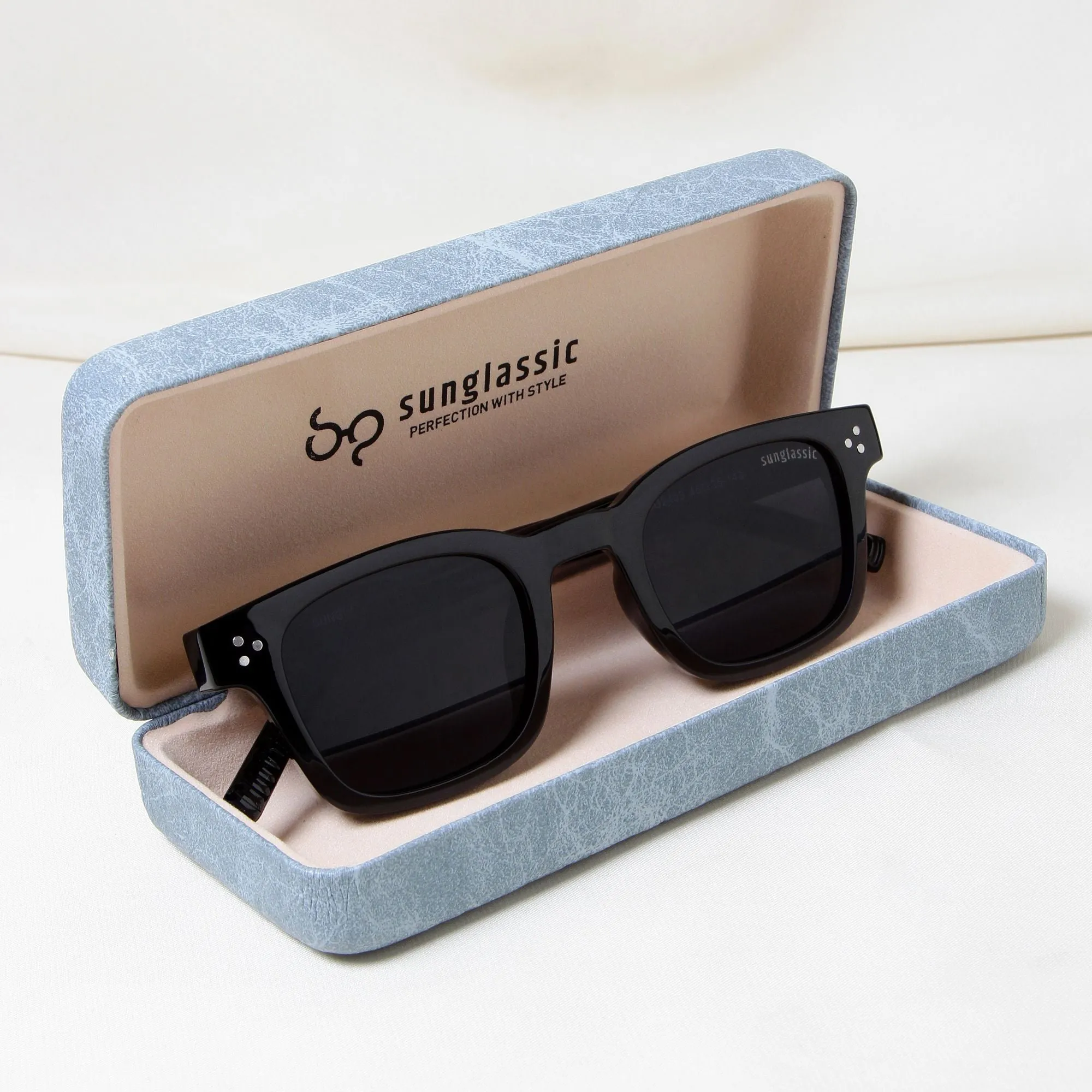 Ares Black Square Sunglasses