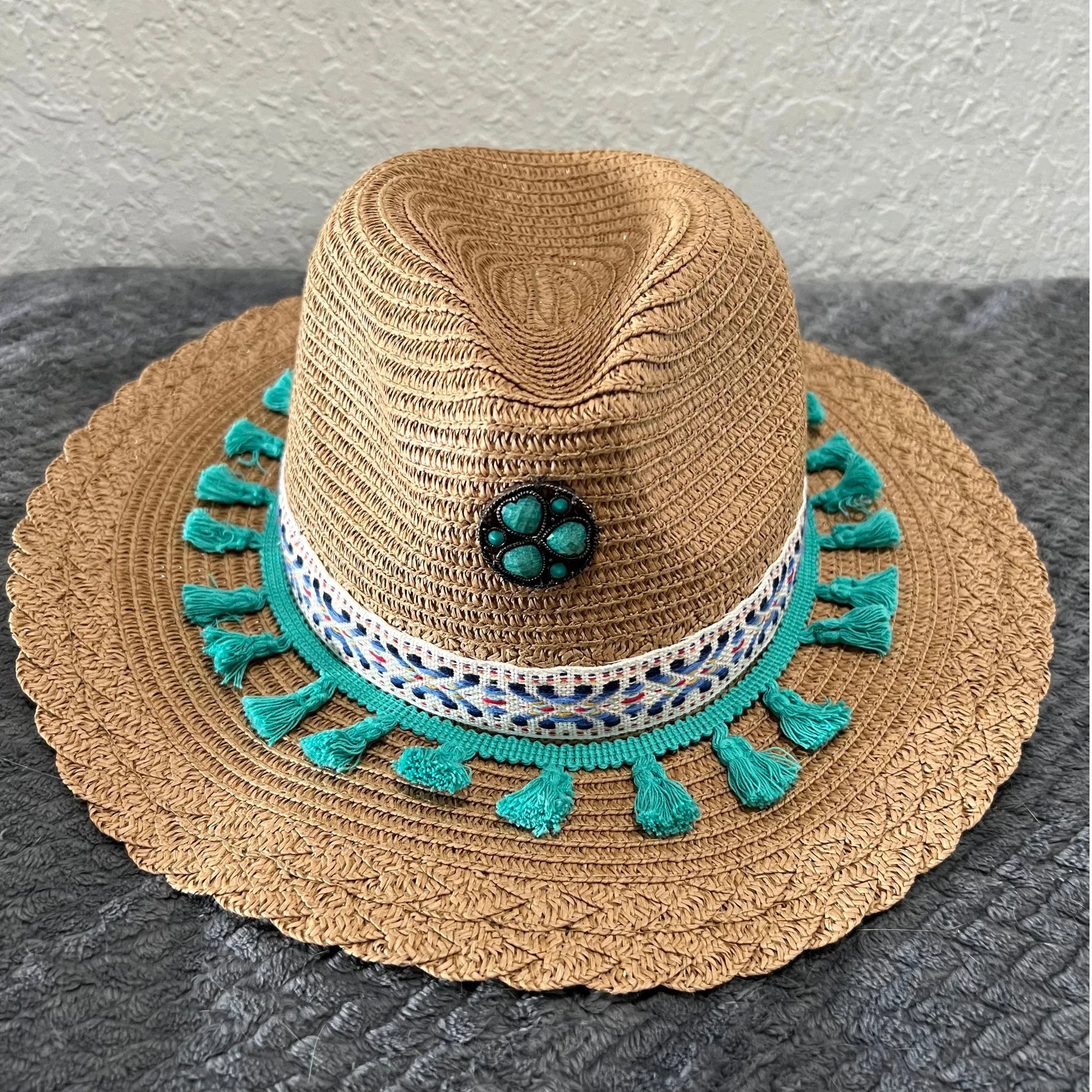 Bahamas  Straw Hat Decorated with tassels