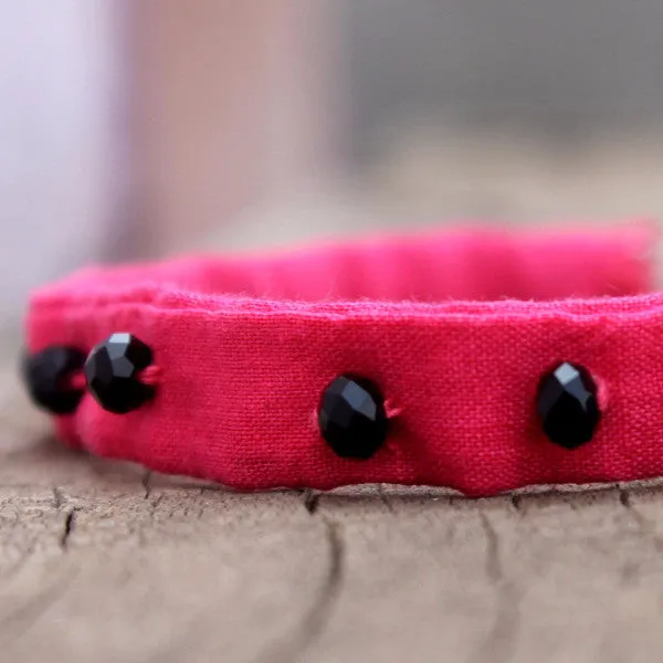 Black bead pink tara choker