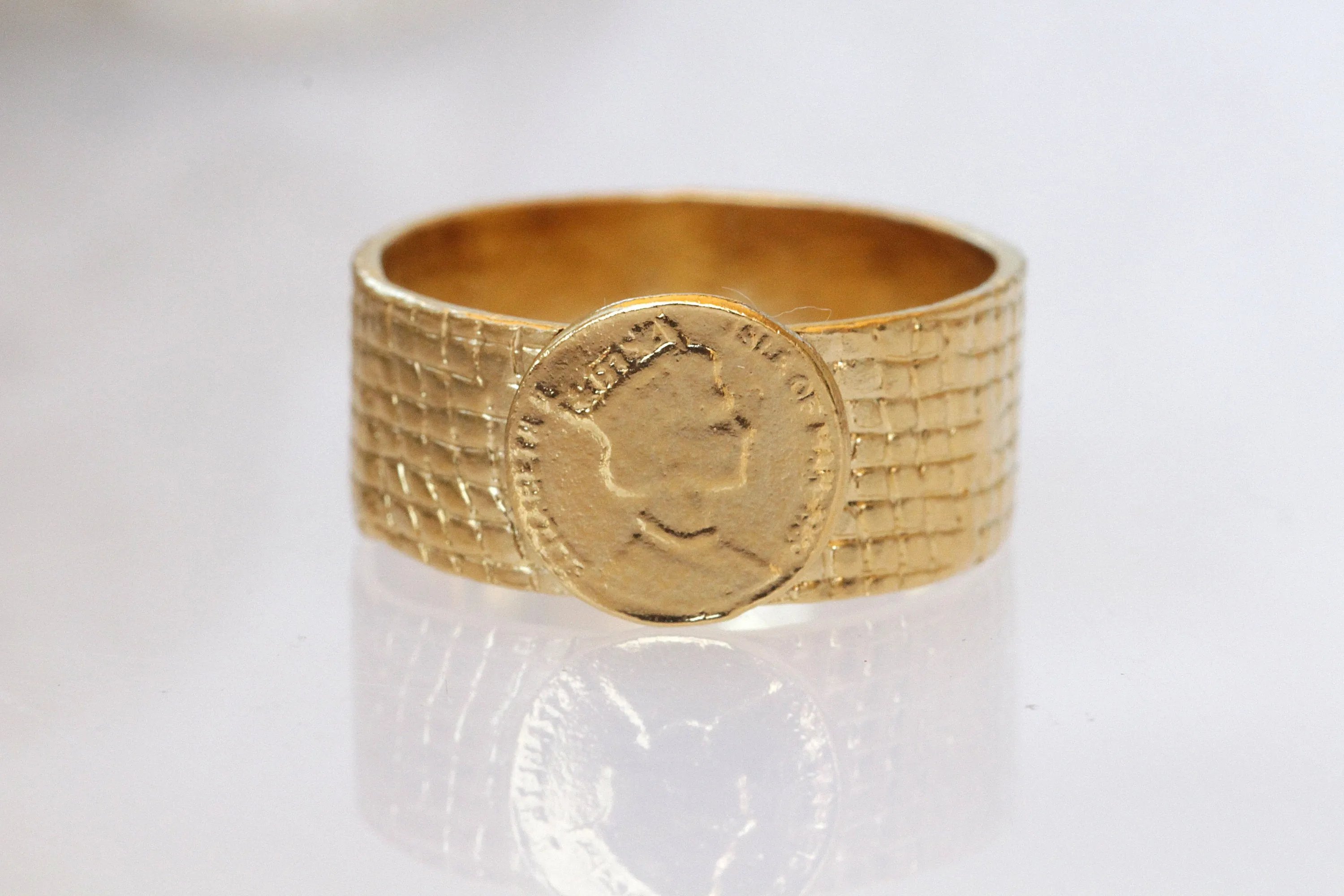 COIN RING