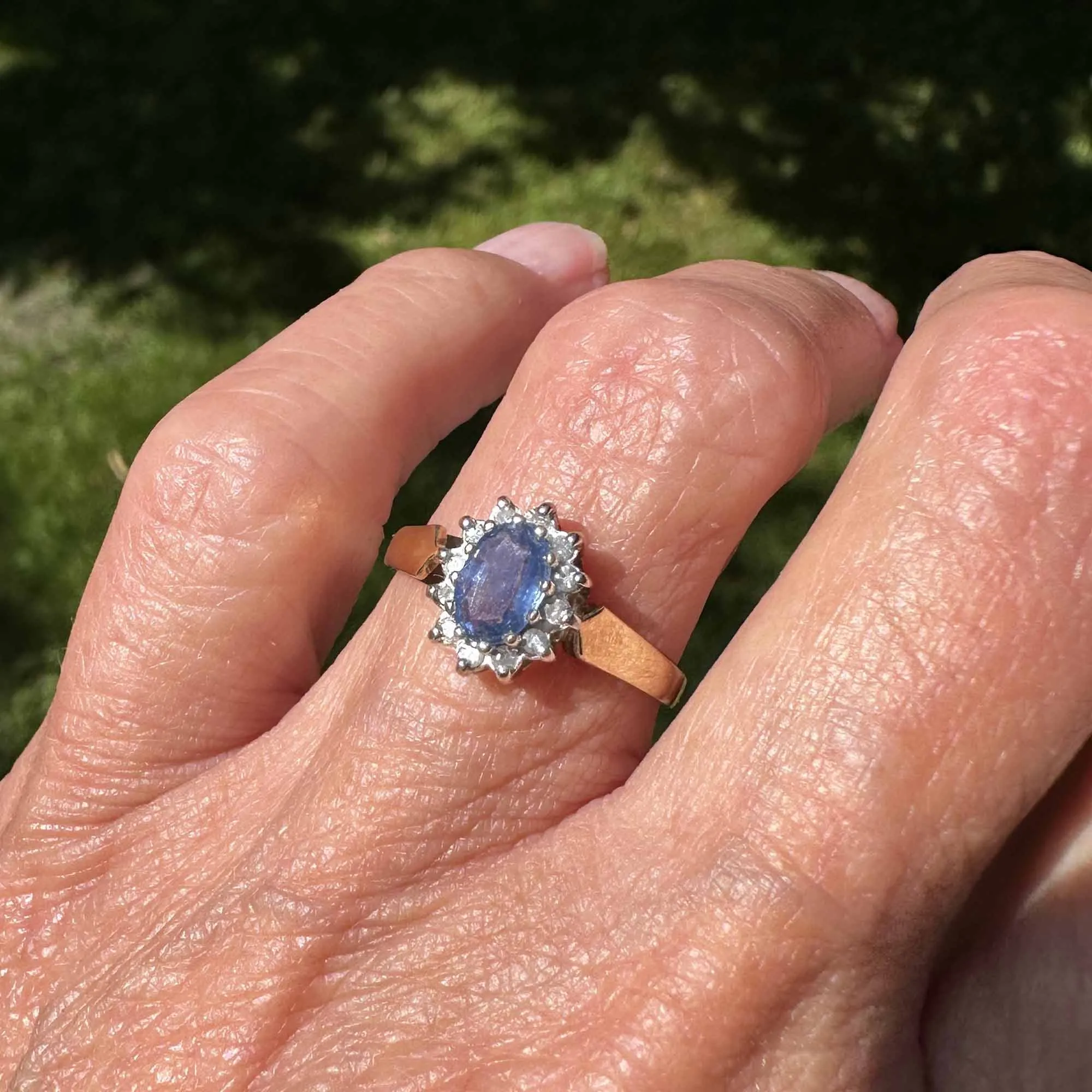 Diamond Cluster Halo Ceylon Sapphire Ring in Gold