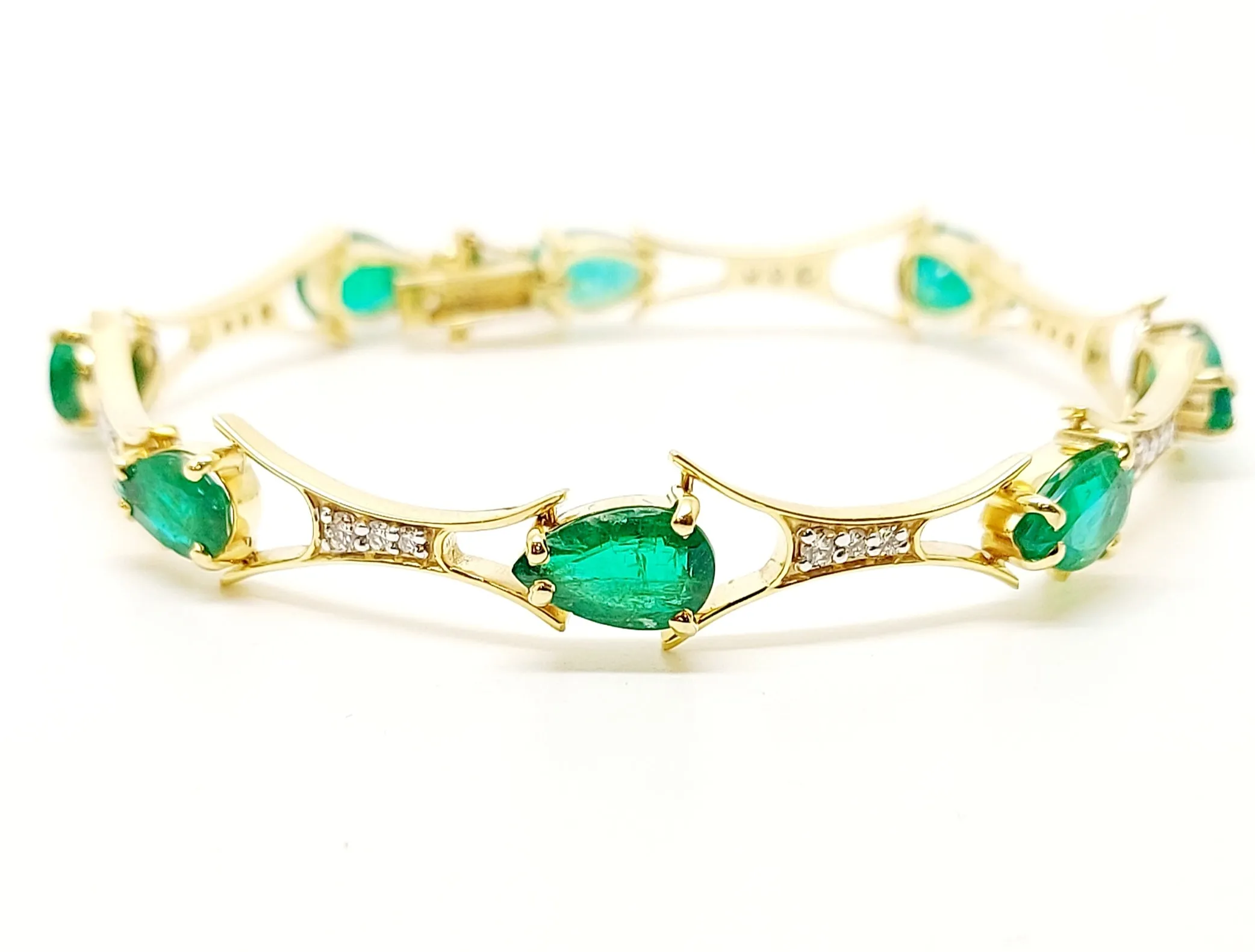 EMERALD & DIAMOND DROP BRACELET AD NO: 2833