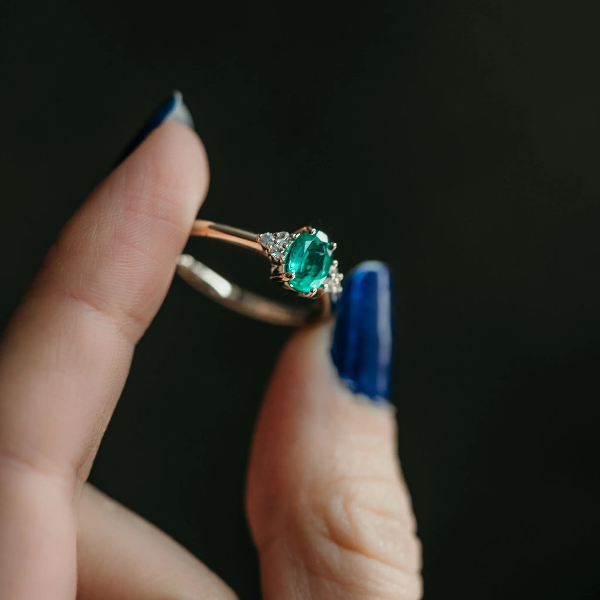 Emerald Cremation Ring With Ashes