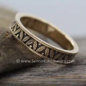 Mens Leaf Ring 5.5mm Width - Hand Engraved with Milgrain Edging