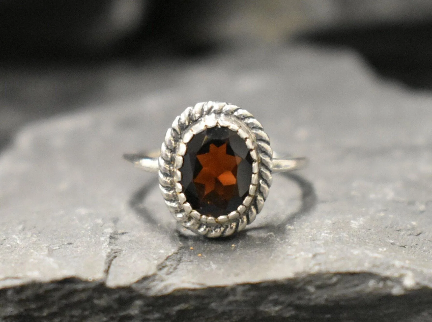 Natural Red Garnet Ring - Garnet Vintage Ring - Red Oval Statement Ring