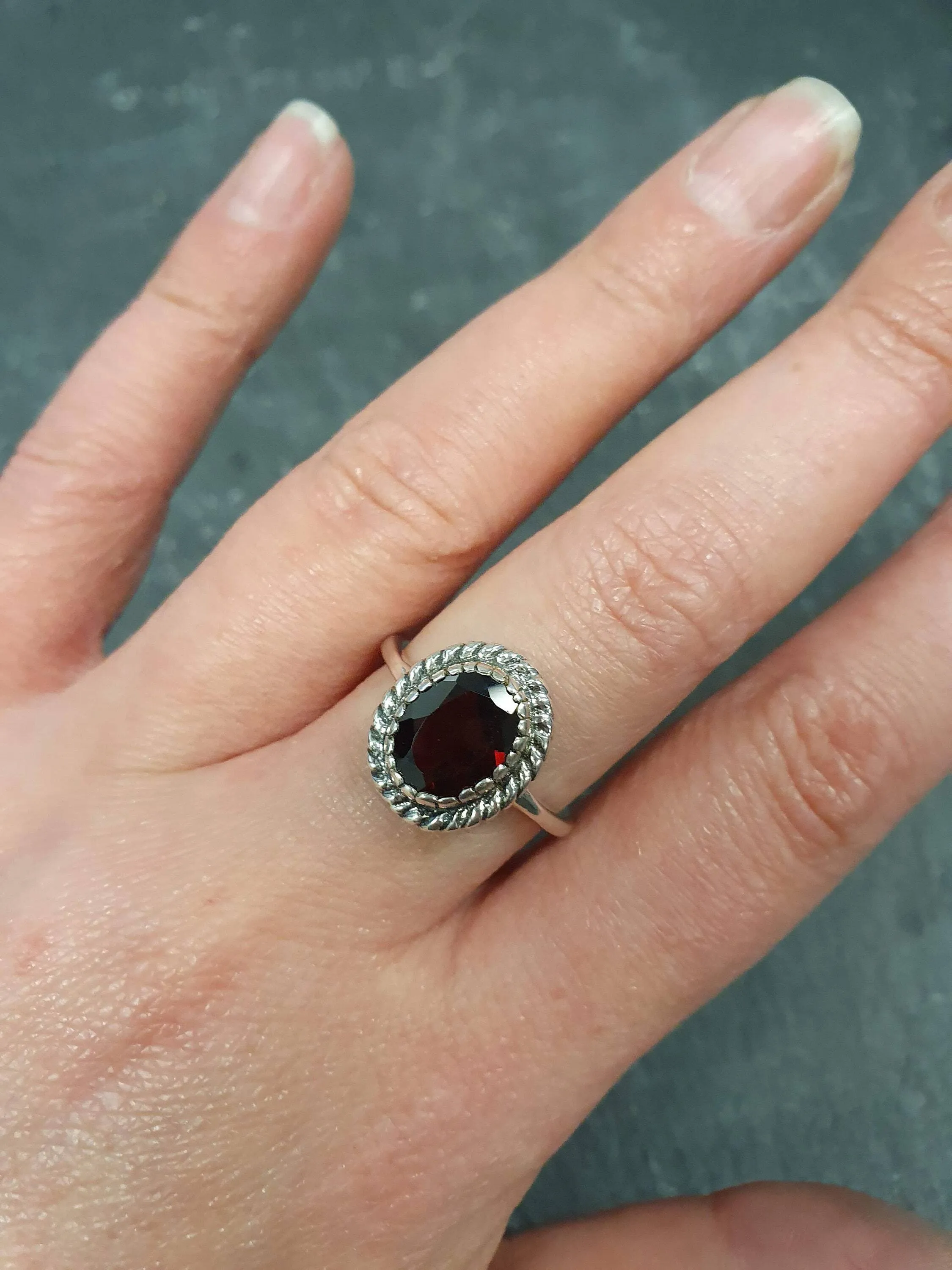 Natural Red Garnet Ring - Garnet Vintage Ring - Red Oval Statement Ring