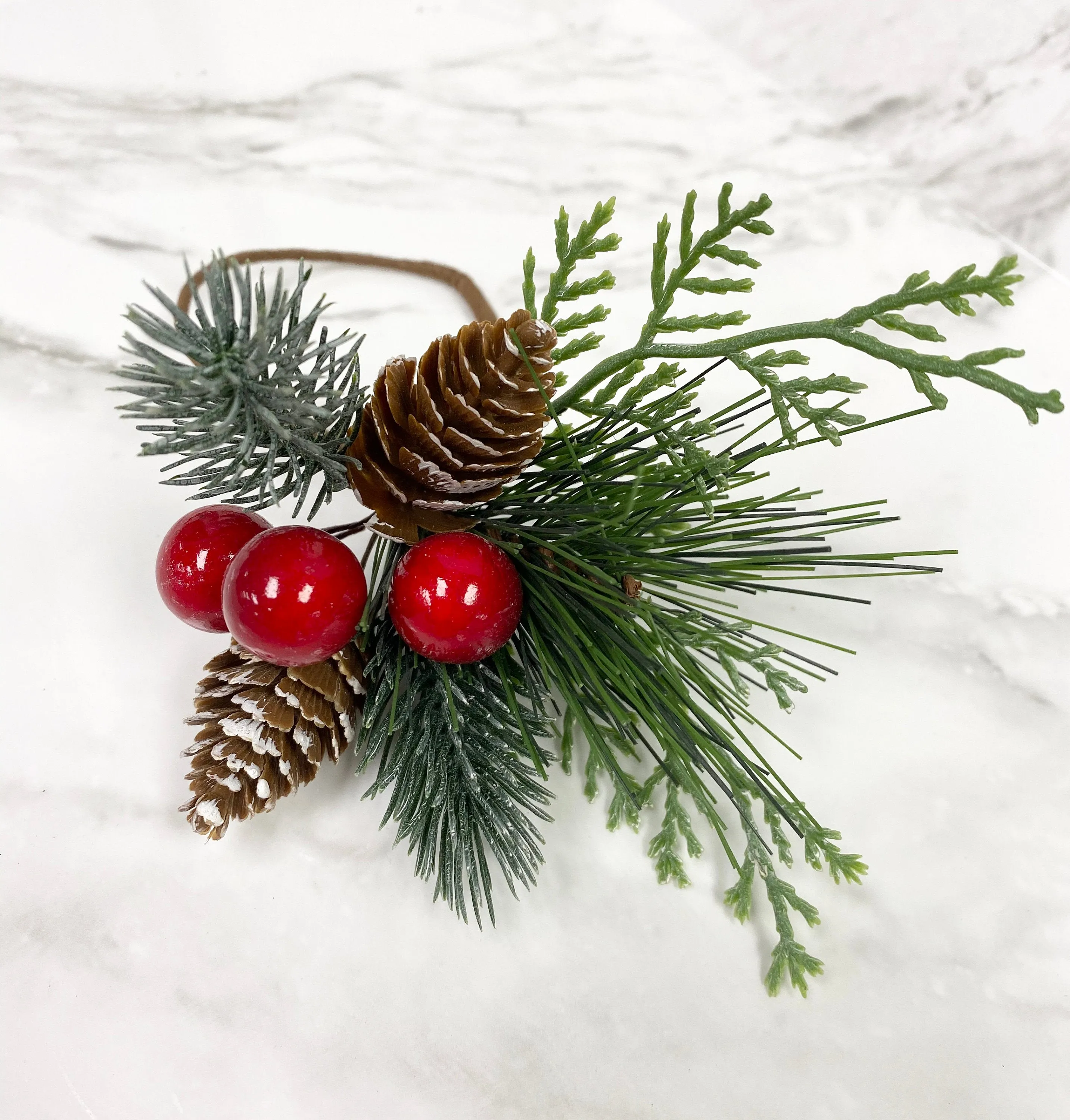 Pack of 6-Gift box packed Special Edition napkin ring live-like pine needle pine cone berries