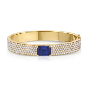 PAVÉ DIAMOND OVAL BRACELET WITH EMERALD CUT BLUE SAPPHIRE CENTER