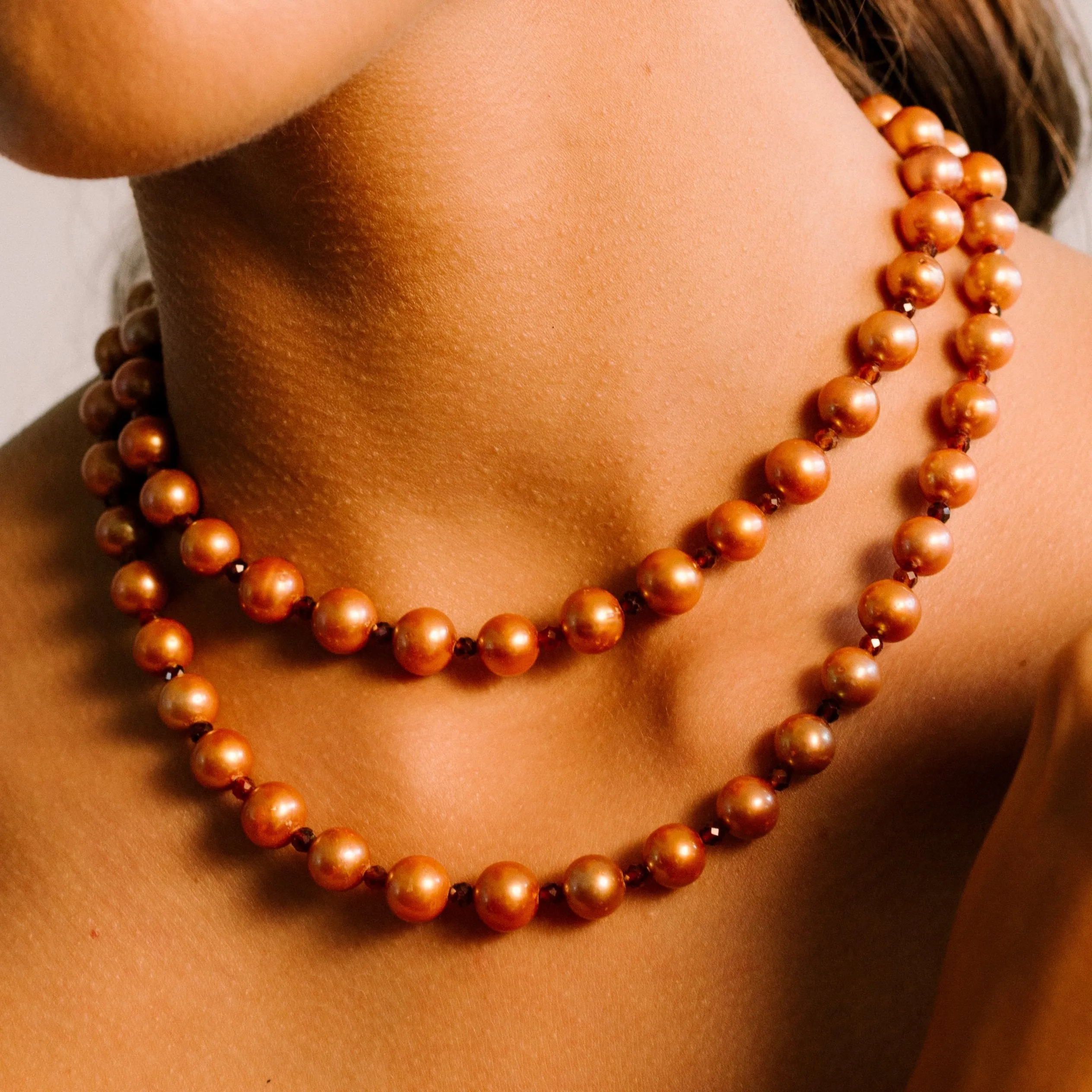 Perlas Margarita Necklace #2 - Bronze Pearl & Garnet