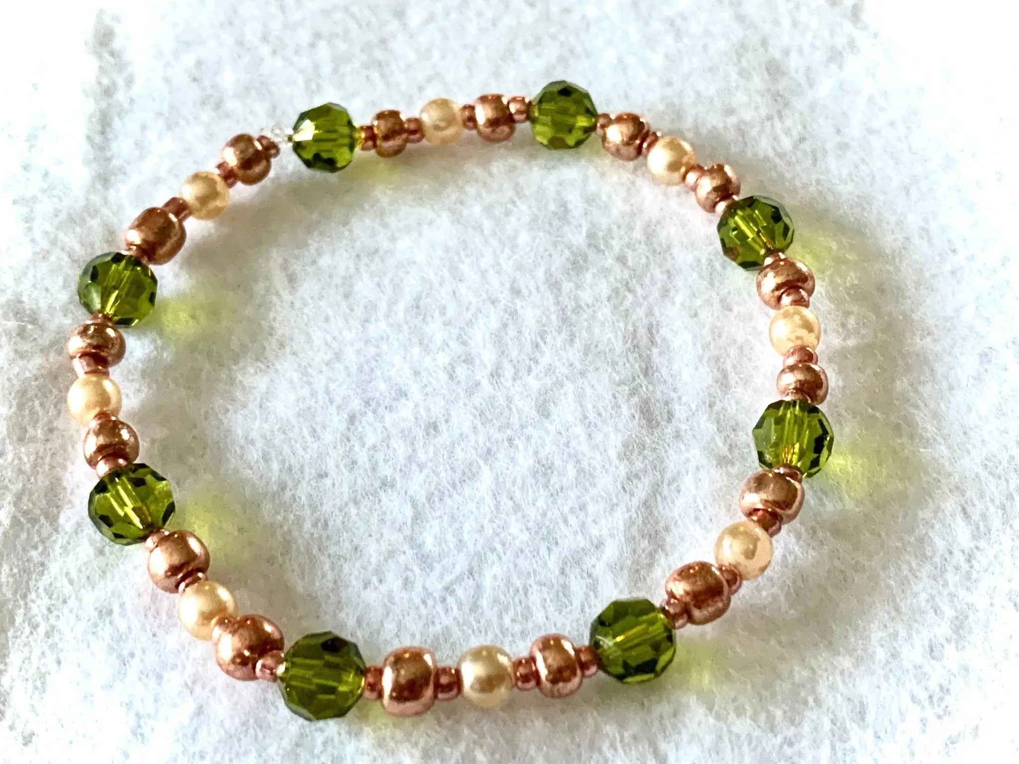 🔴SOLD🔴Leah Handmade Glass, Pearl, and Beaded Expandable Bracelet