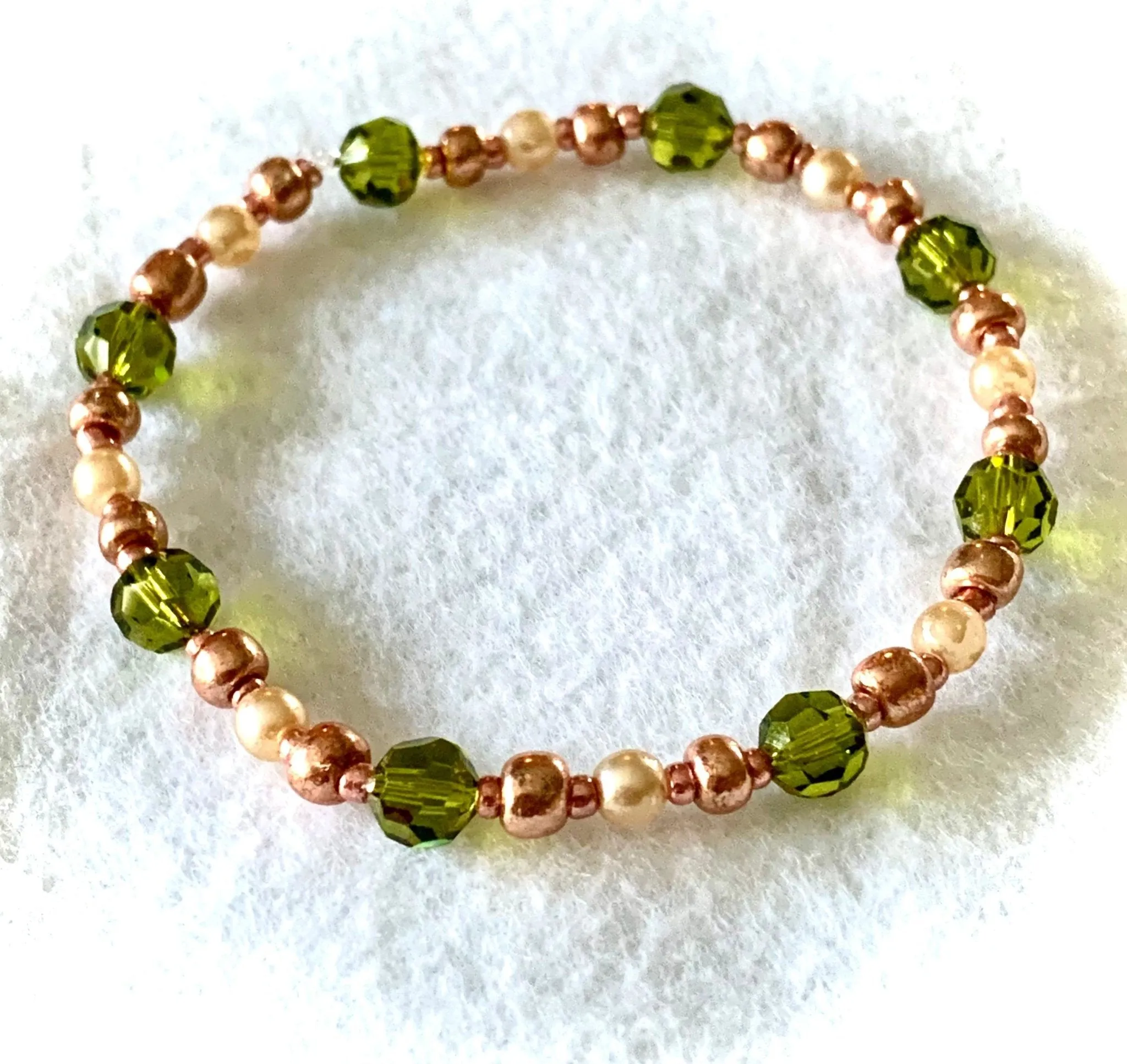 🔴SOLD🔴Leah Handmade Glass, Pearl, and Beaded Expandable Bracelet