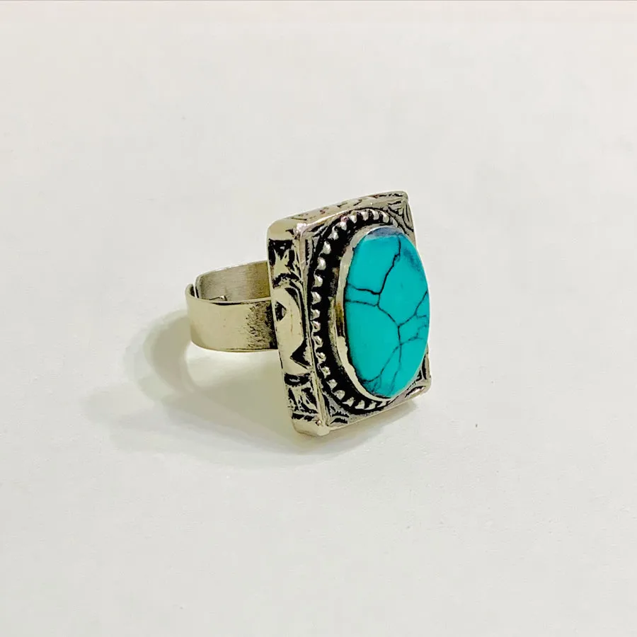 Southwestern Style Turquoise Oval Stone Ring