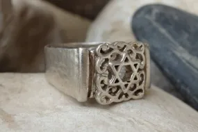 Star Signet Ring