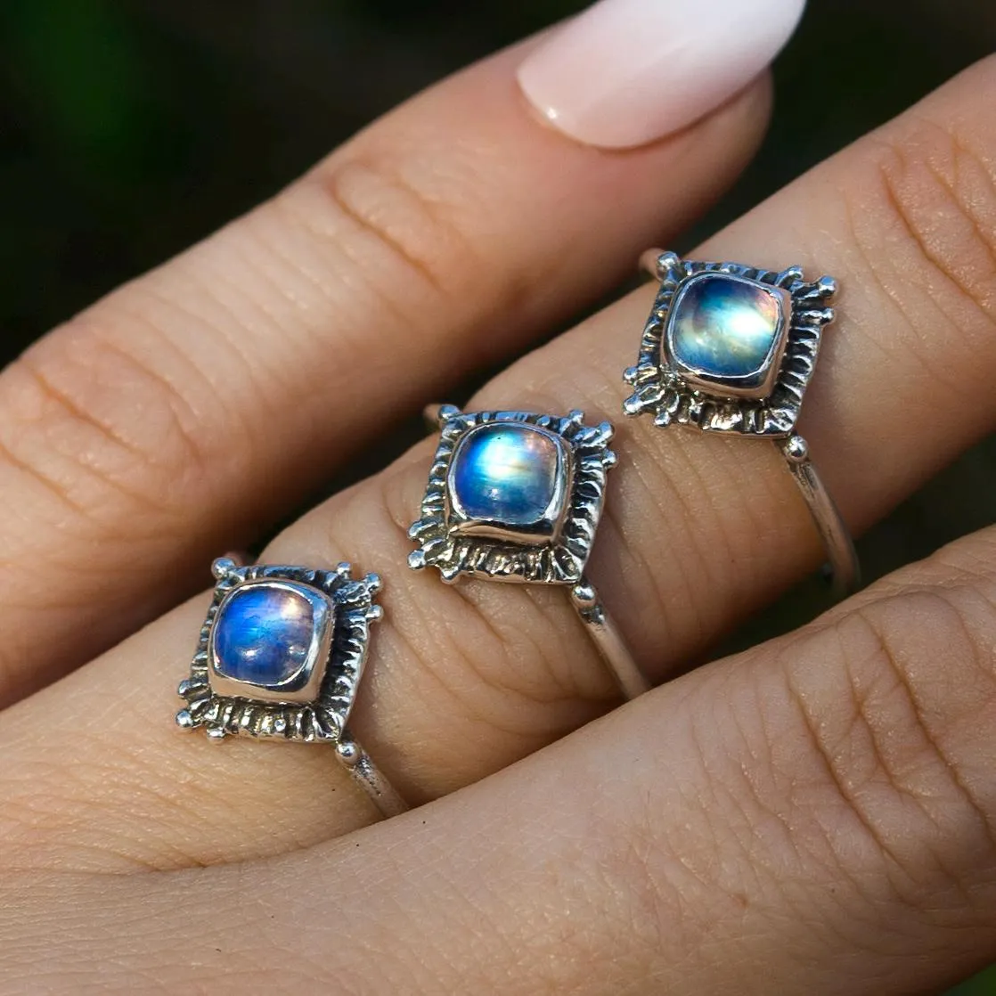 TRINITY Moonstone Ring