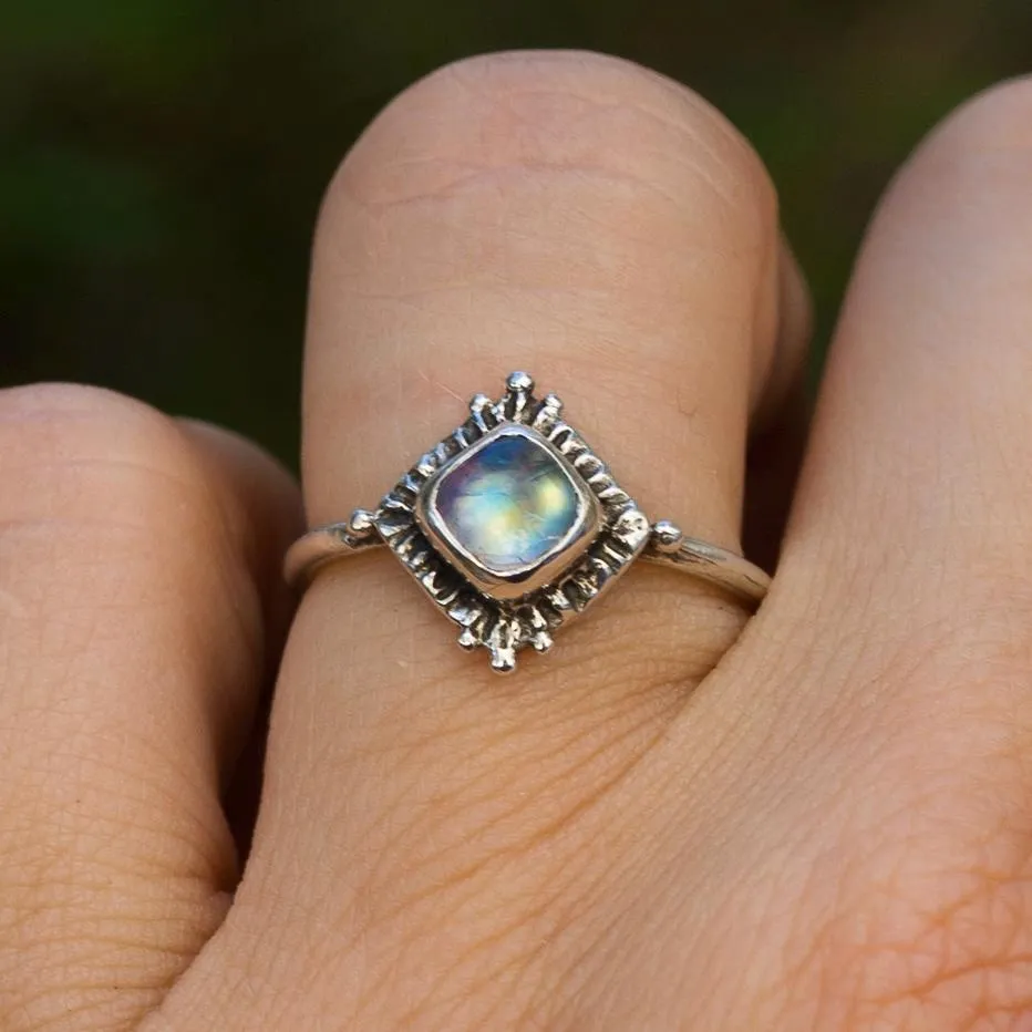 TRINITY Moonstone Ring