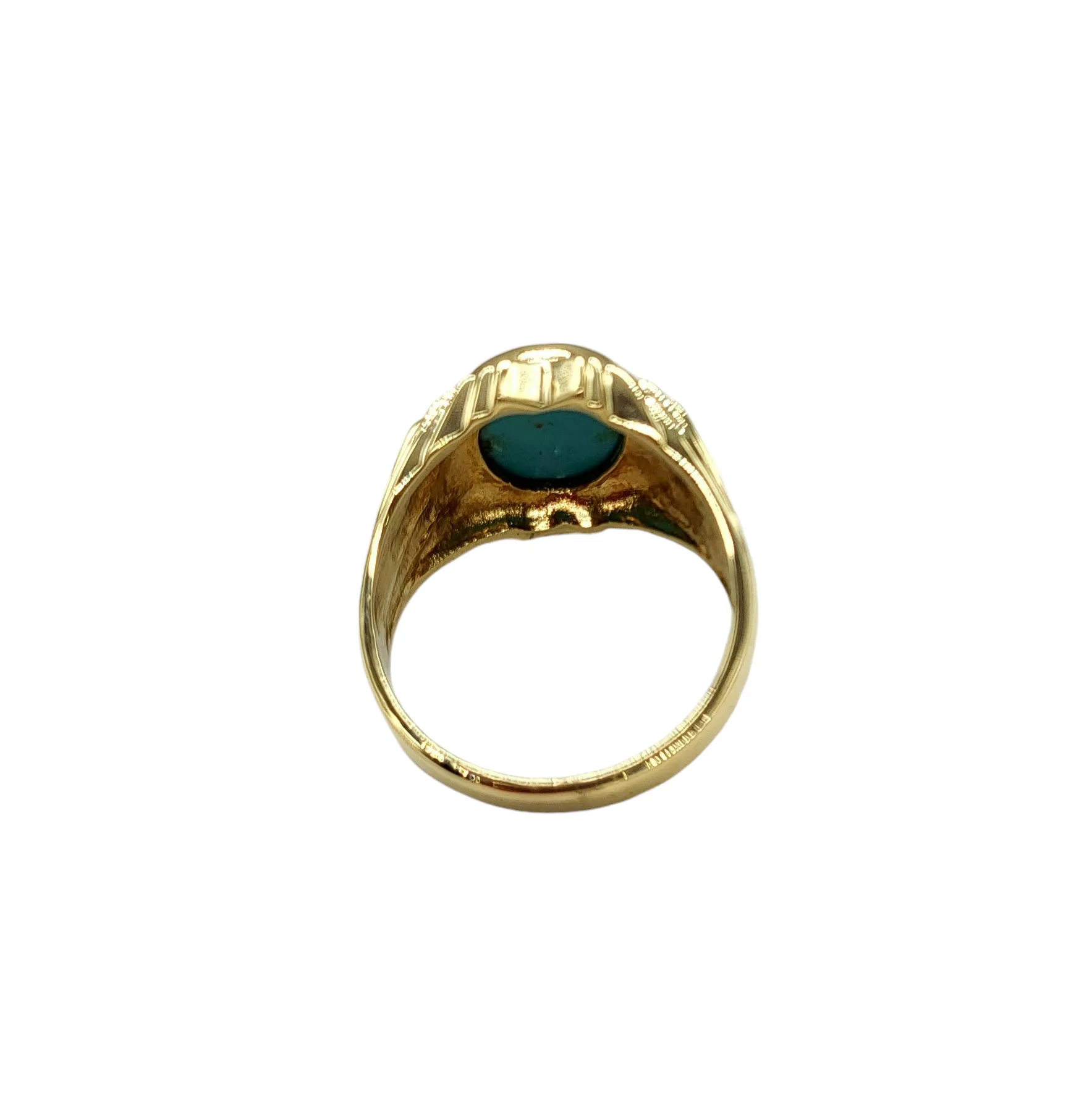 Turquoise and 14 Karat Gold 
Ring