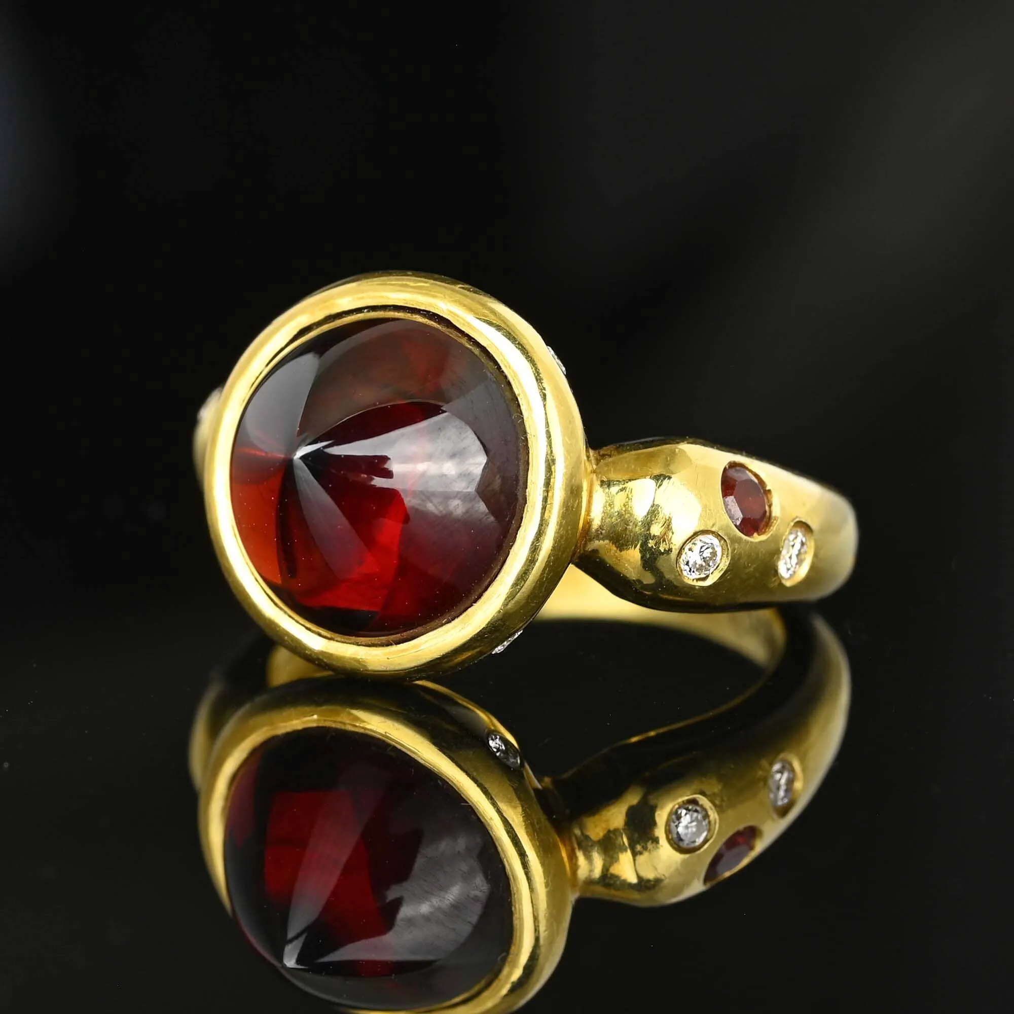 Unique 18K Gold Diamond Bullet Cabochon Garnet Ring