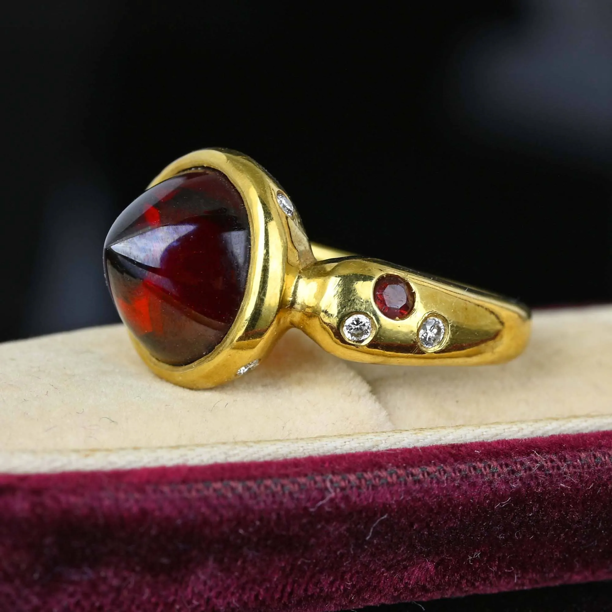 Unique 18K Gold Diamond Bullet Cabochon Garnet Ring