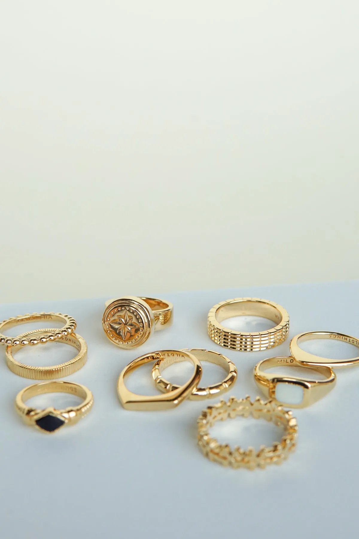 Vacance ring gold plated