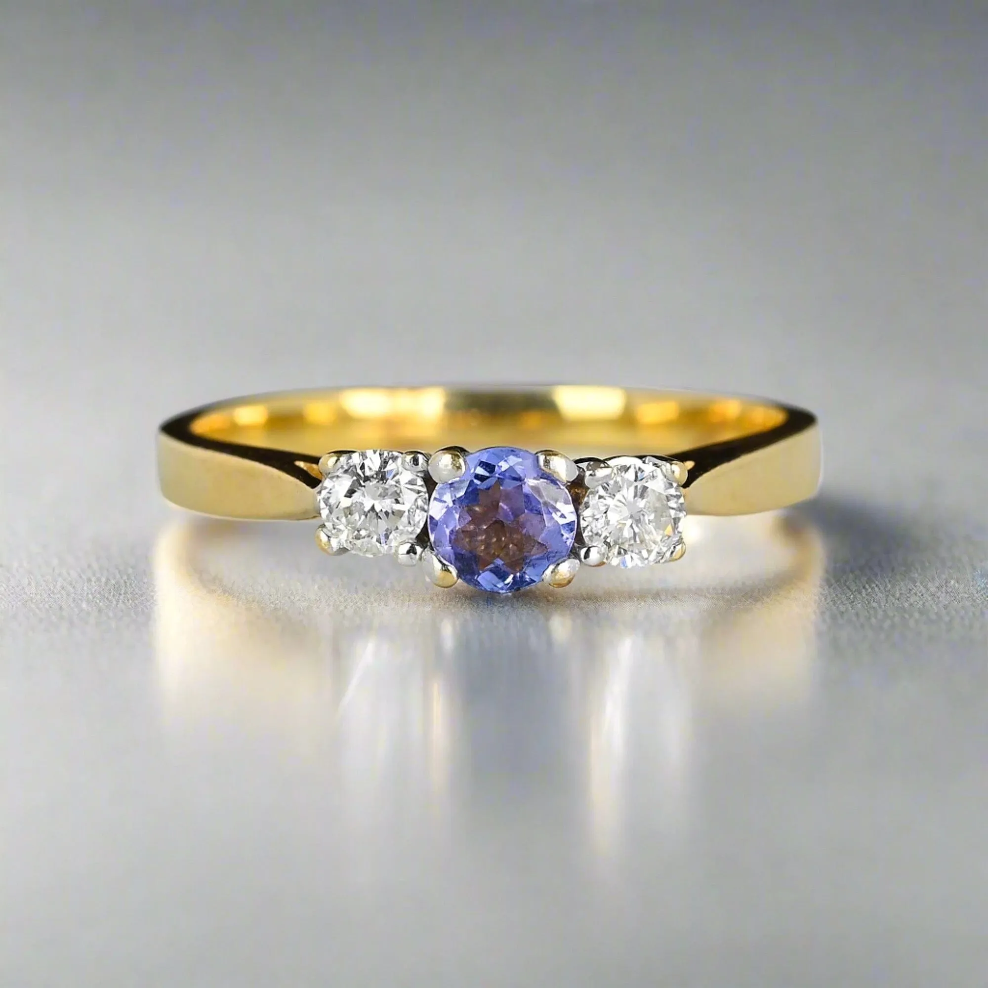 Vintage 14K Gold Three Stone Diamond Tanzanite Ring