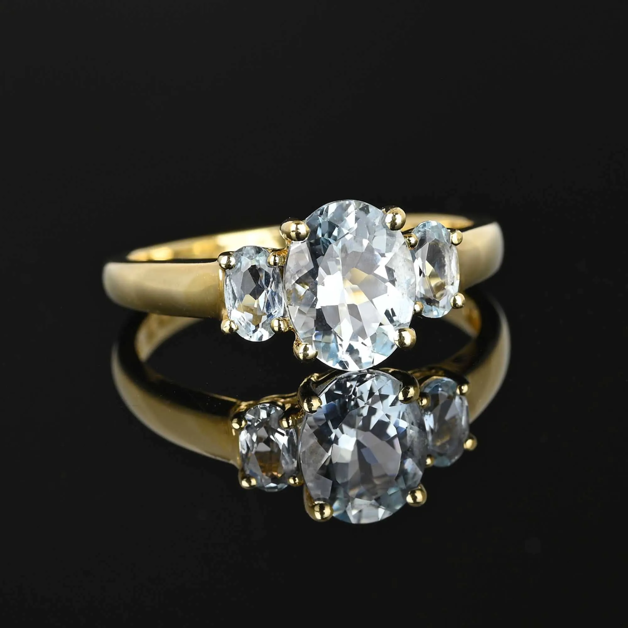 Vintage English Three Stone Aquamarine Ring in Gold