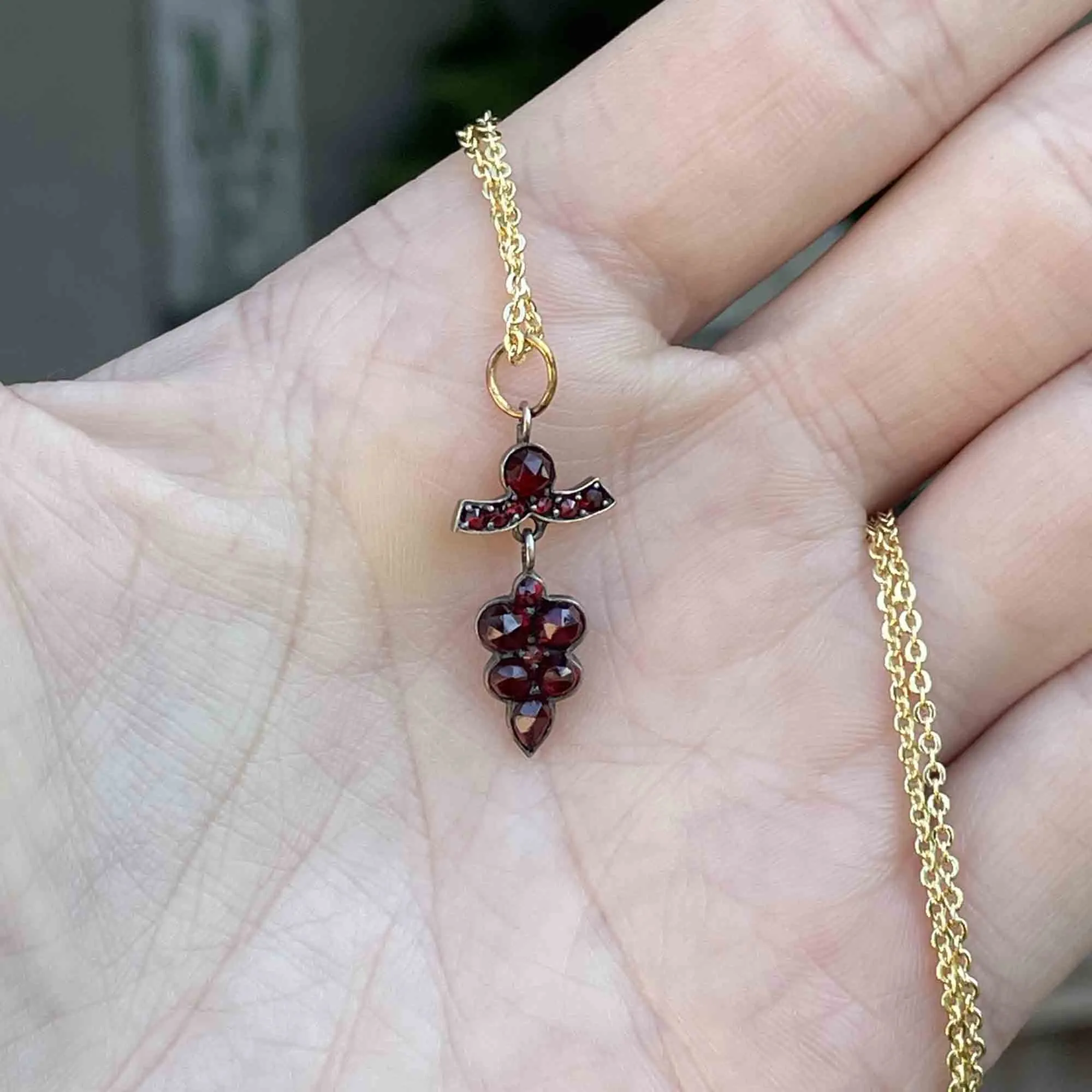 Vintage Rose Cut Bohemian Garnet Pendant Necklace