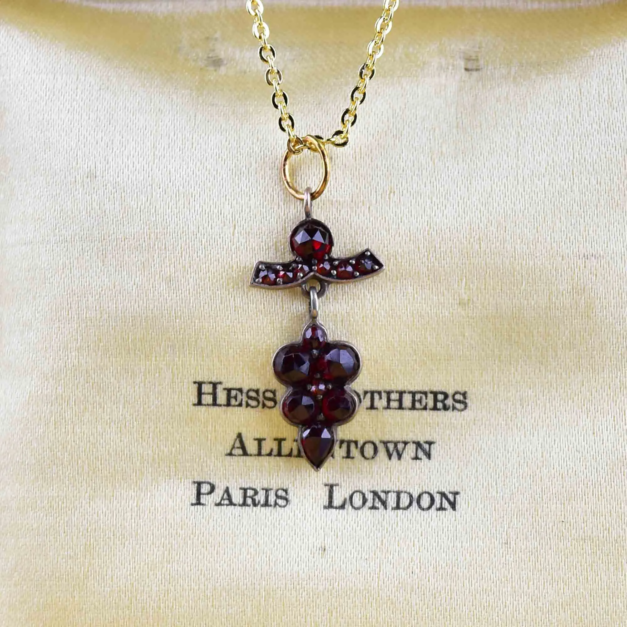 Vintage Rose Cut Bohemian Garnet Pendant Necklace