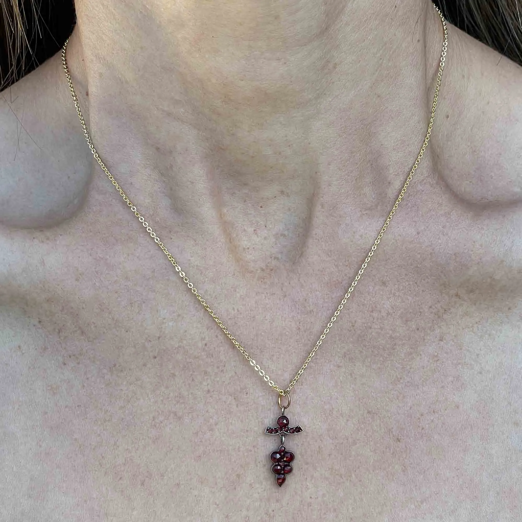 Vintage Rose Cut Bohemian Garnet Pendant Necklace