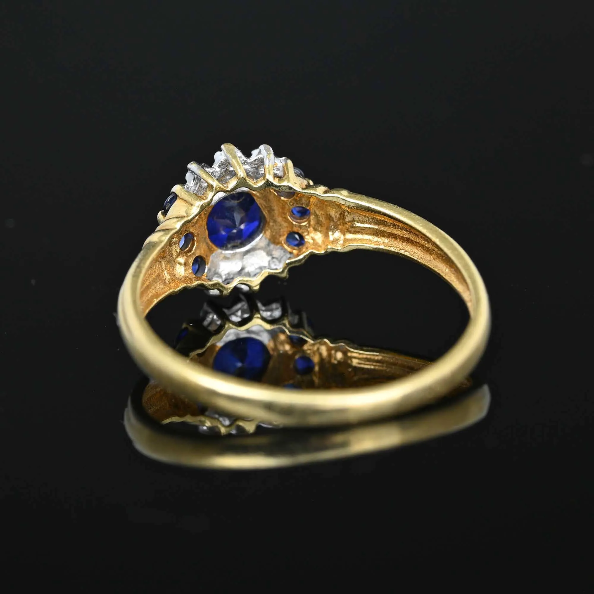 Vintage Solitaire Blue Sapphire Ring in 10K Yellow Gold