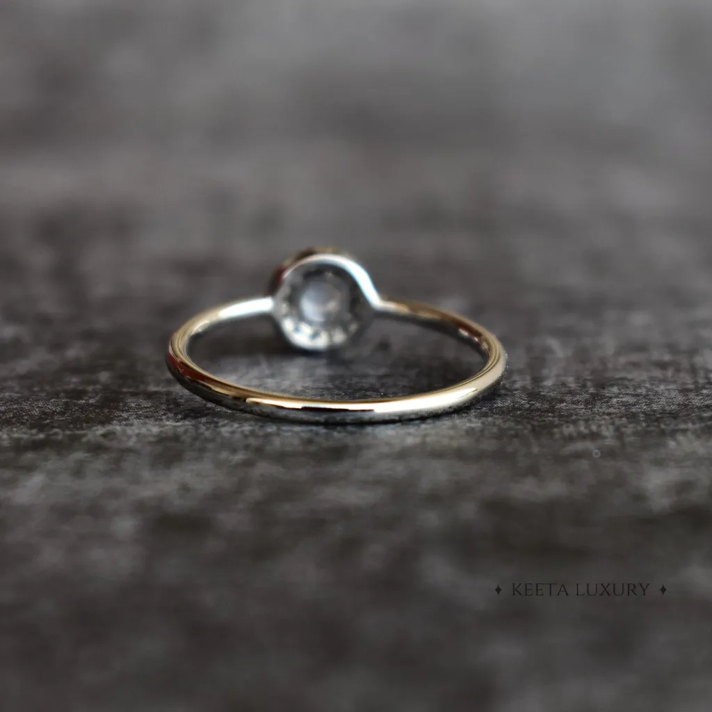 Whispering Moon - Moonstone Ring