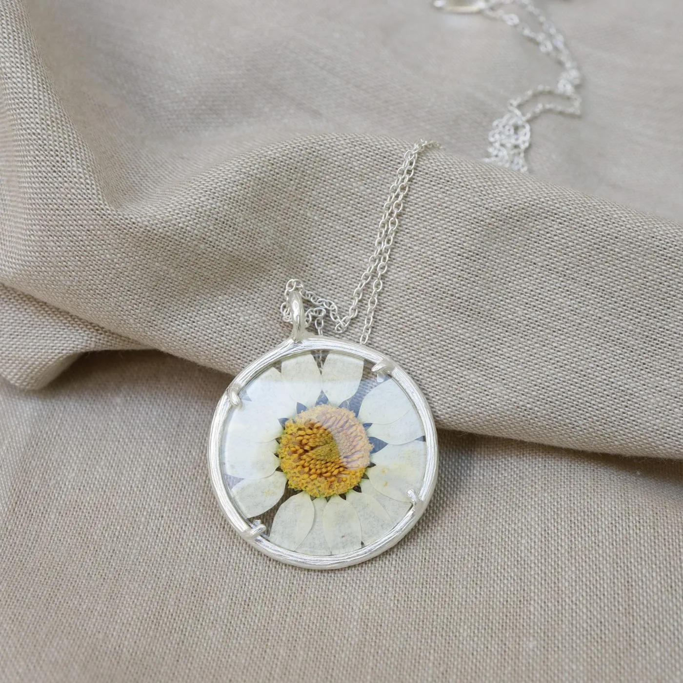 White Daisy Large Glass Botanical Necklace - Sterling Silver